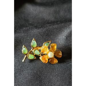 Vintage Swoboda Brooch, Amber Flower Carved Jade Leaves, Mid Century Gold Plated